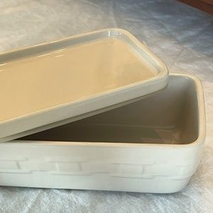 Longaberger Ivory Pottery Lidded Covered Baker Loaf Dish